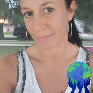 Meet your Posher, Alicia